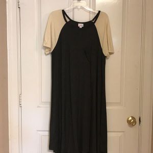 LuLaRoe Carly